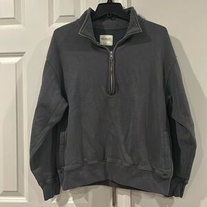 Abercrombie & Fitch Essential Vintage Sunday Half Zip Sweatshirt